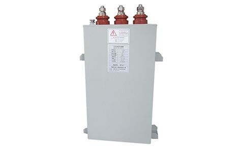 電容器在直流穩(wěn)態(tài)電路中可有電流通過(guò)？